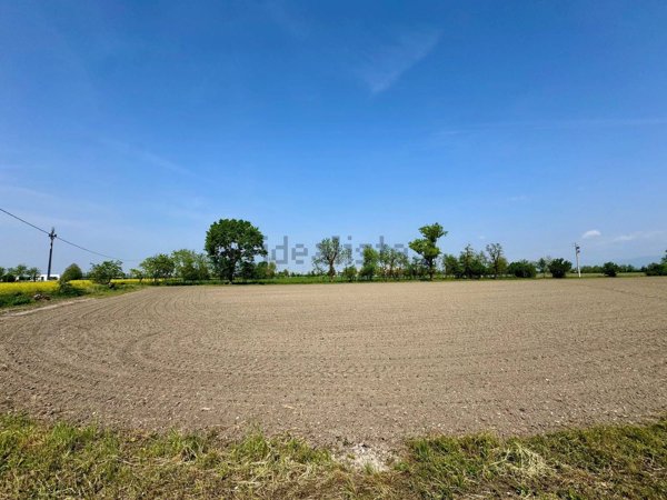 terreno edificabile in vendita a Leno