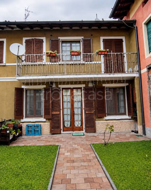 appartamento in vendita a Leno in zona Milzanello