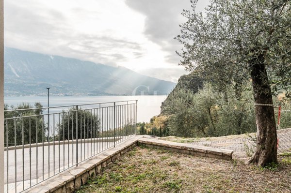 casa indipendente in vendita a Limone sul Garda
