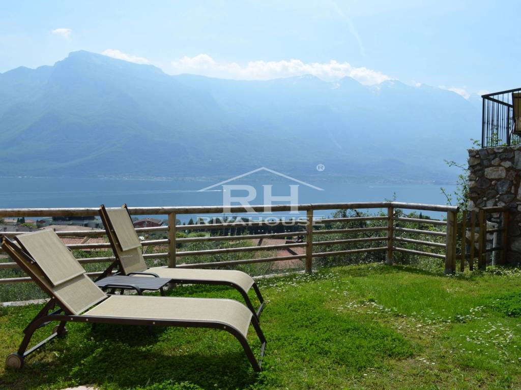 casa indipendente in vendita a Limone sul Garda