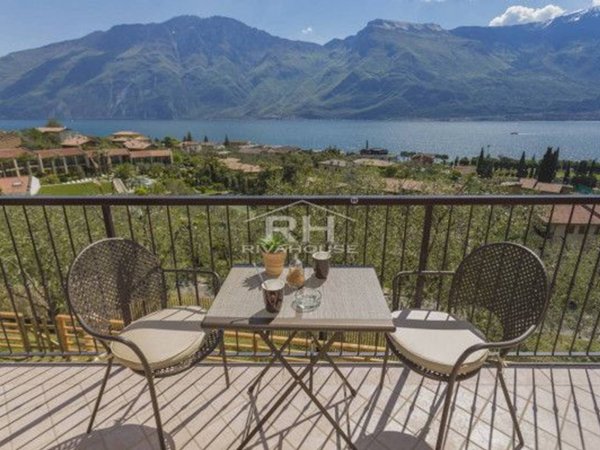 casa indipendente in vendita a Limone sul Garda