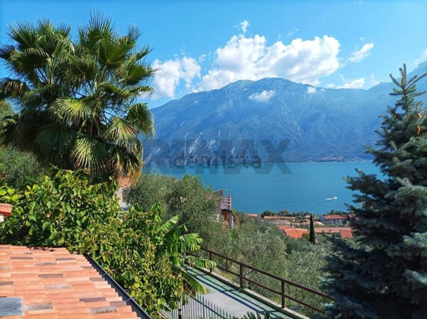casa indipendente in vendita a Limone sul Garda