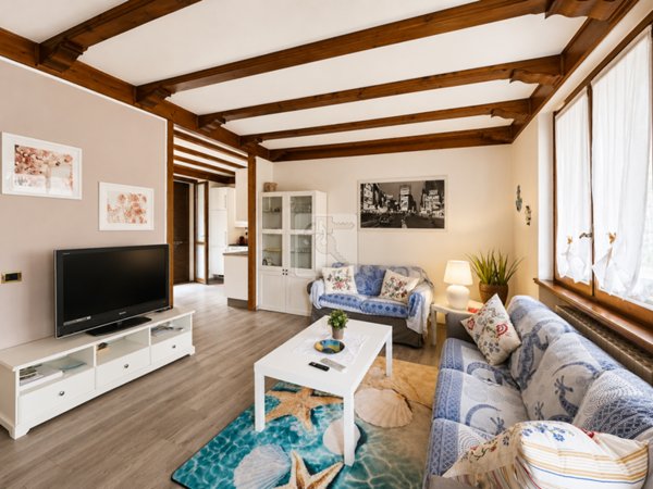 casa indipendente in vendita a Limone sul Garda