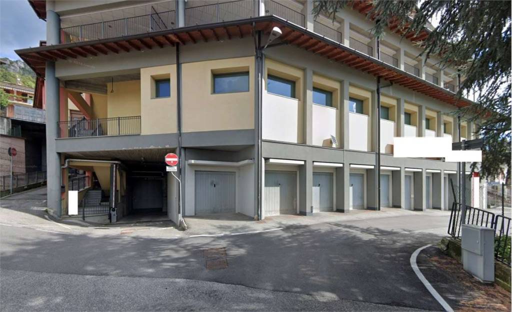 casa indipendente in vendita a Lodrino