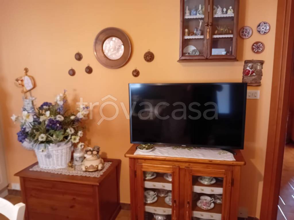 appartamento in vendita a Lodrino in zona Invico