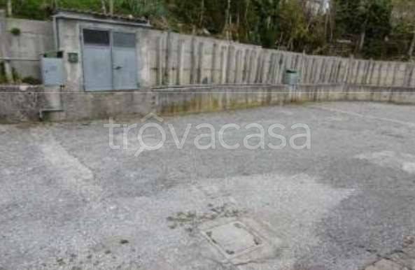 casa indipendente in vendita a Lodrino