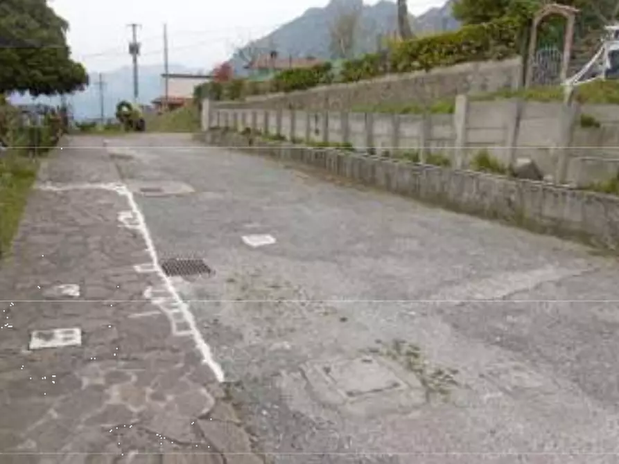 casa indipendente in vendita a Lodrino