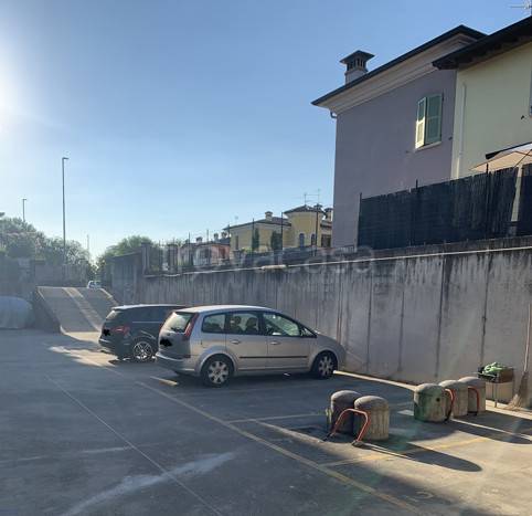 terreno edificabile in vendita a Lograto