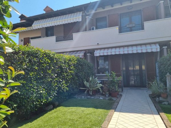 casa indipendente in vendita a Lograto