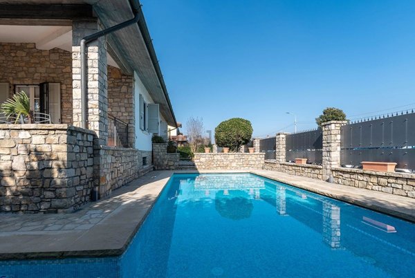 casa indipendente in vendita a Lograto