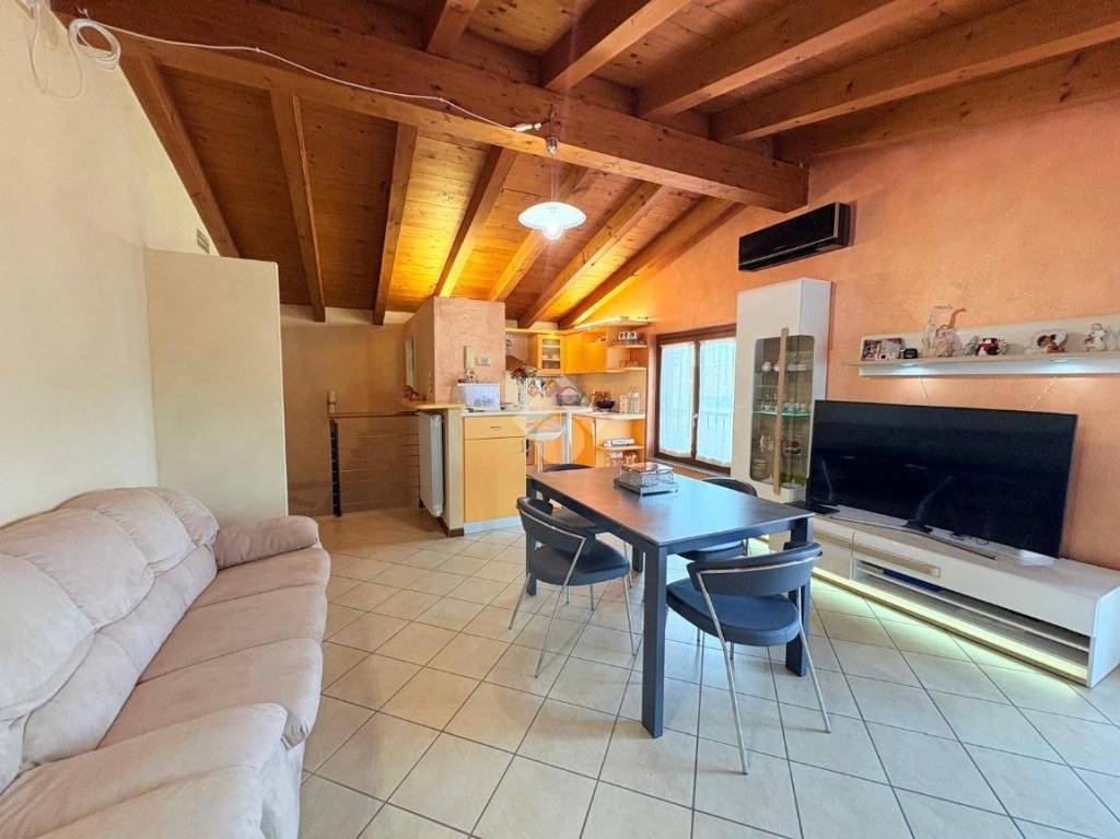appartamento in vendita a Lograto