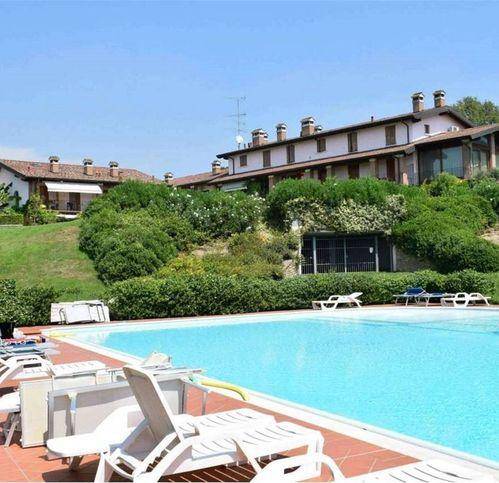 appartamento in vendita a Lonato del Garda in zona Castel Venzago
