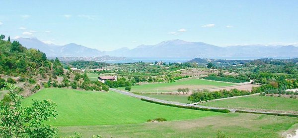terreno agricolo in vendita a Lonato del Garda in zona Maguzzano