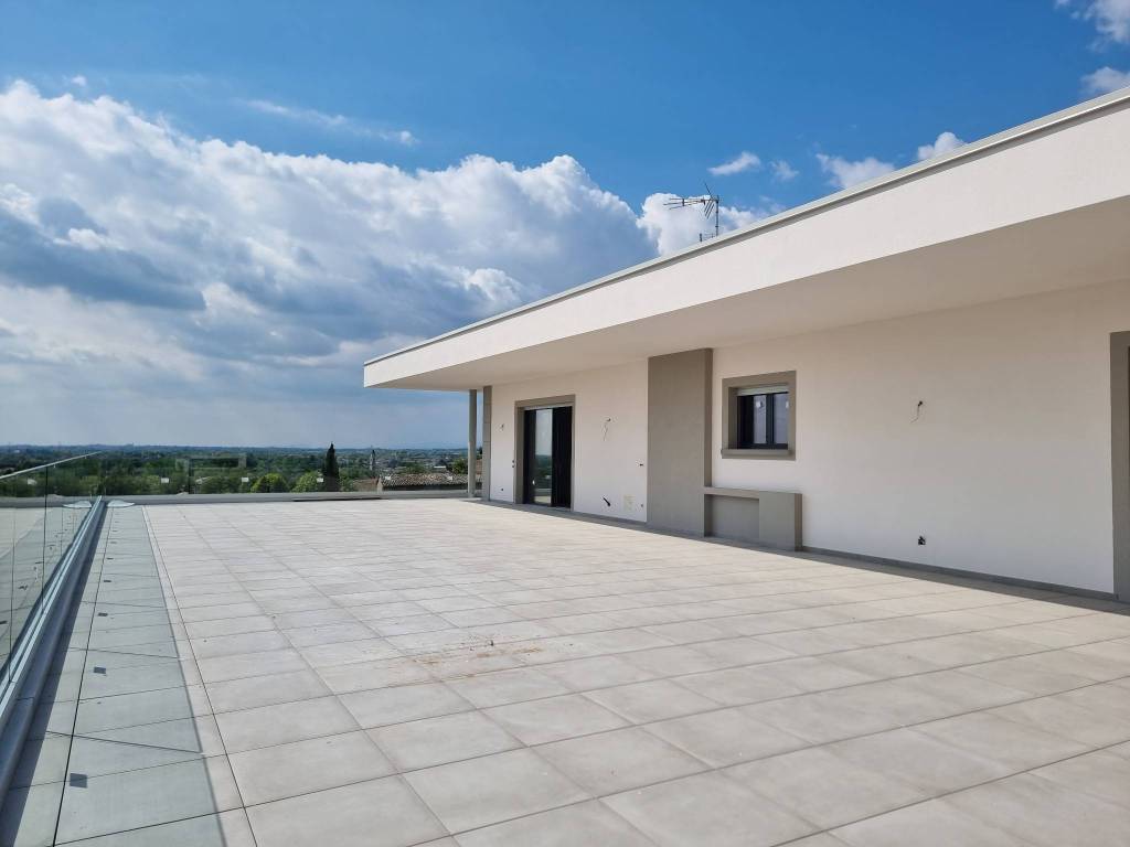 appartamento in vendita a Lonato del Garda