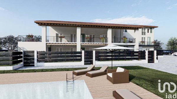 appartamento in vendita a Lonato del Garda in zona Castel Venzago