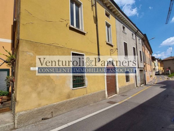 casa indipendente in vendita a Lonato del Garda