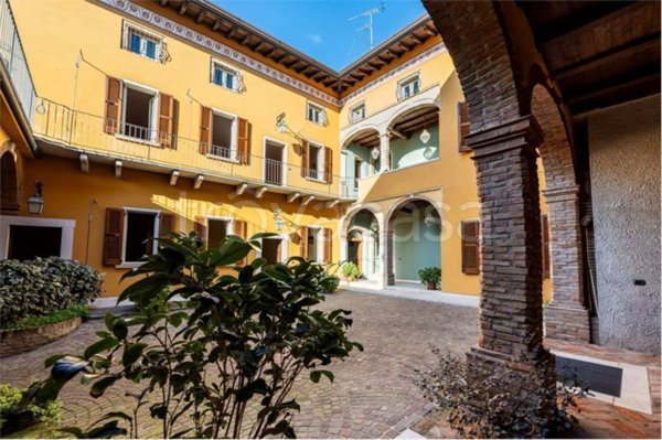 casa indipendente in vendita a Lonato del Garda