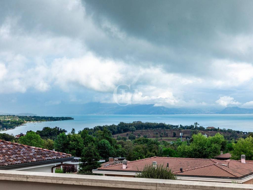 casa indipendente in vendita a Lonato del Garda