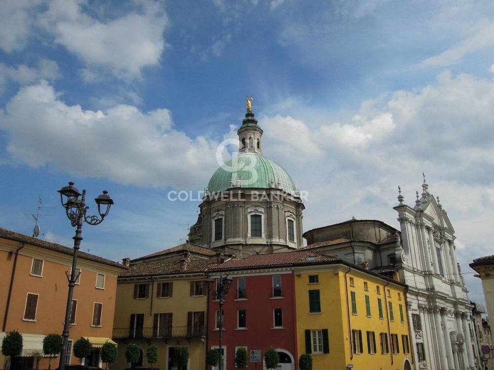 casa indipendente in vendita a Lonato del Garda