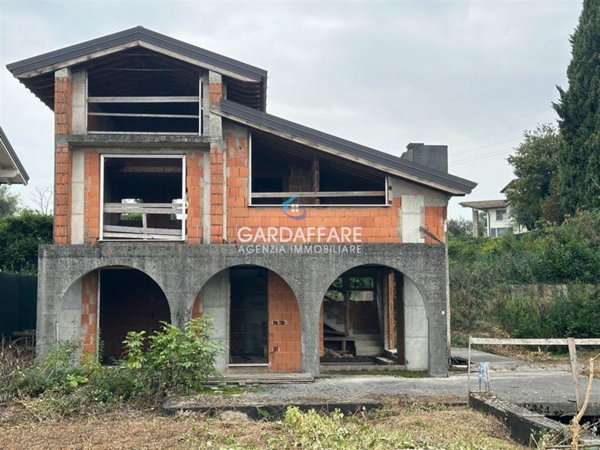 ufficio in vendita a Lonato del Garda in zona Barcuzzi