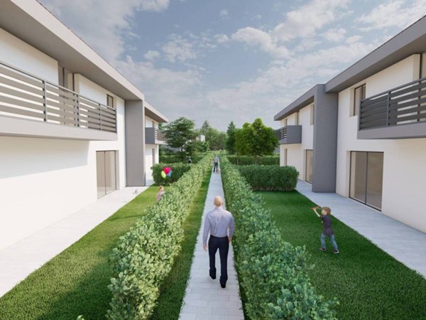 casa indipendente in vendita a Lonato del Garda