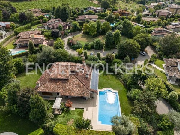 casa indipendente in vendita a Lonato del Garda