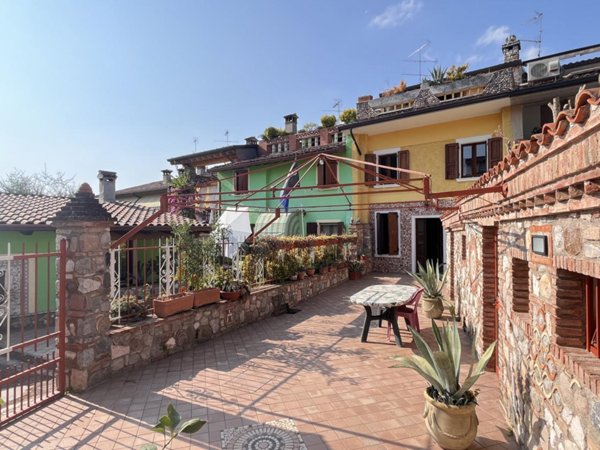 casa indipendente in vendita a Lonato del Garda