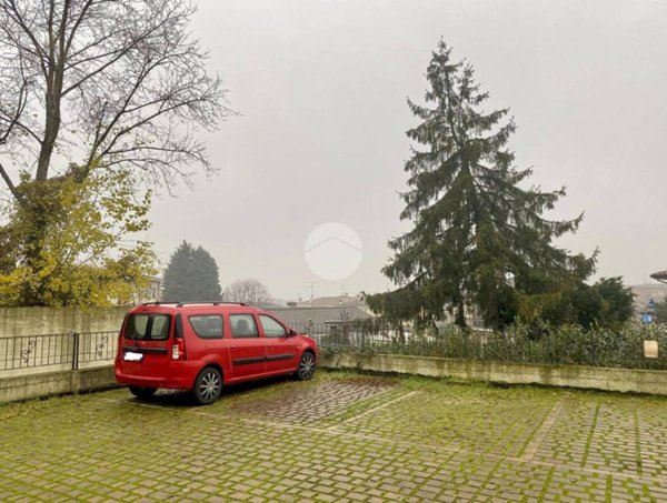 casa indipendente in vendita a Lonato del Garda