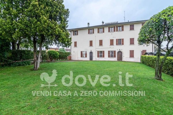 appartamento in vendita a Lonato del Garda in zona Castel Venzago
