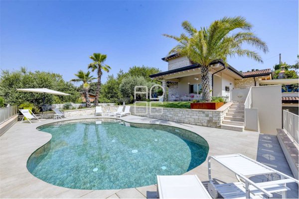 casa indipendente in vendita a Lonato del Garda