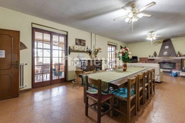 villa in vendita a Lonato del Garda