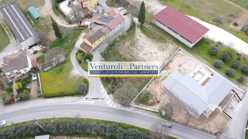 casa indipendente in vendita a Lonato del Garda