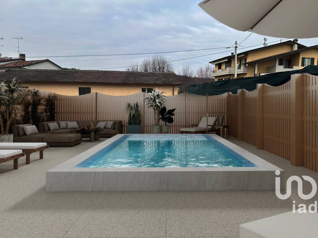 casa indipendente in vendita a Lonato del Garda in zona Esenta