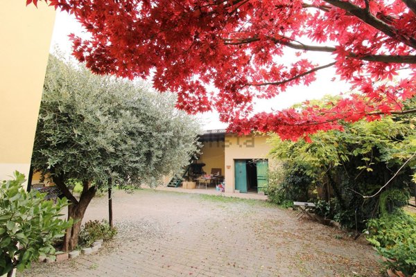 casa indipendente in vendita a Lonato del Garda