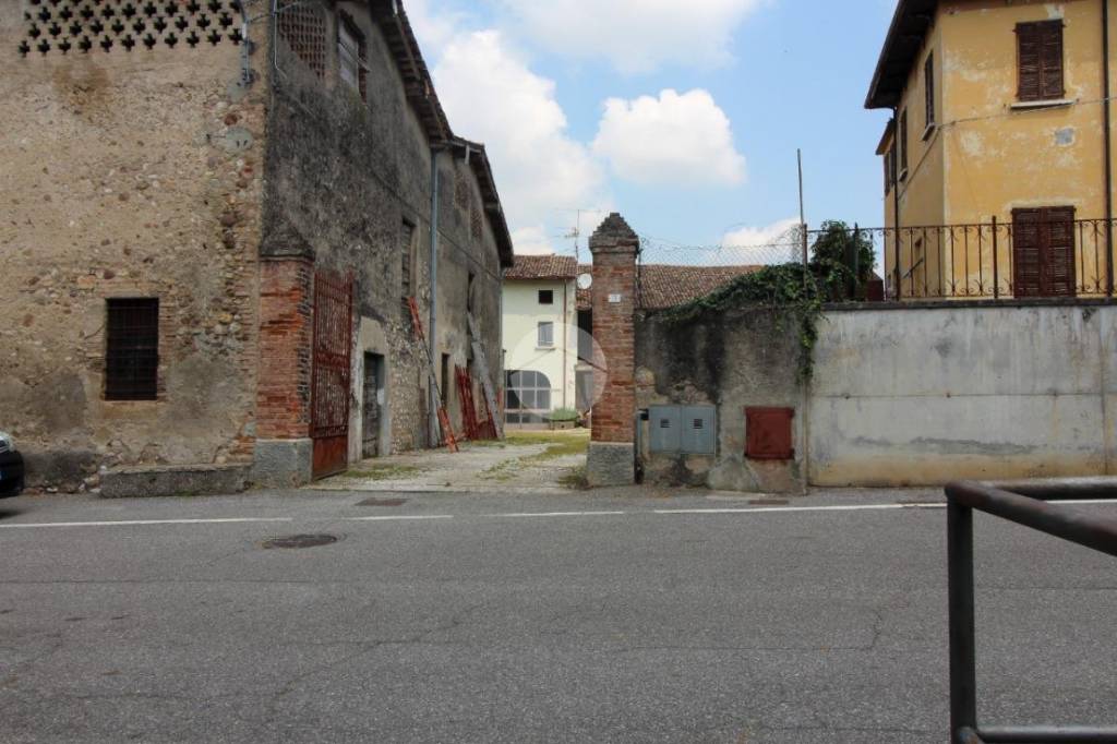 appartamento in vendita a Lonato del Garda in zona Sedena