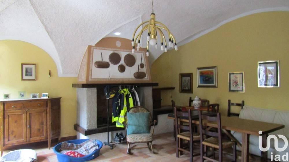 casa indipendente in vendita a Lonato del Garda