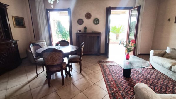 casa indipendente in vendita a Lonato del Garda