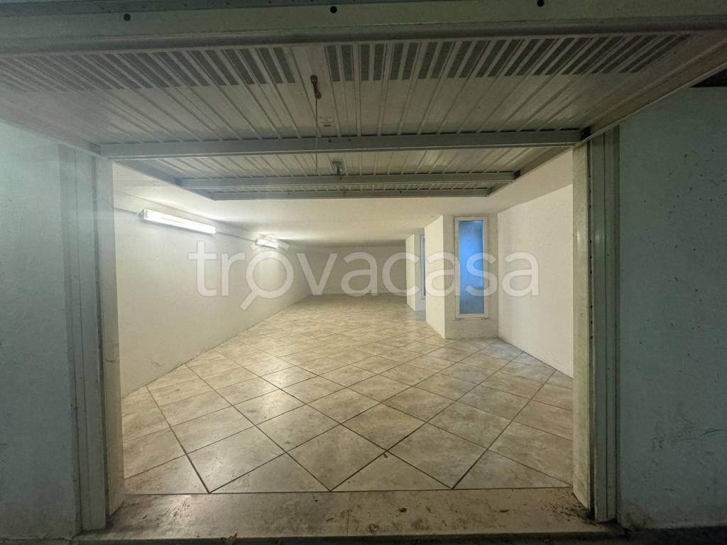 casa indipendente in vendita a Lonato del Garda