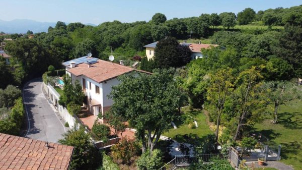 casa indipendente in vendita a Lonato del Garda