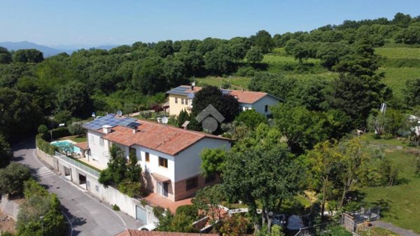 casa indipendente in vendita a Lonato del Garda