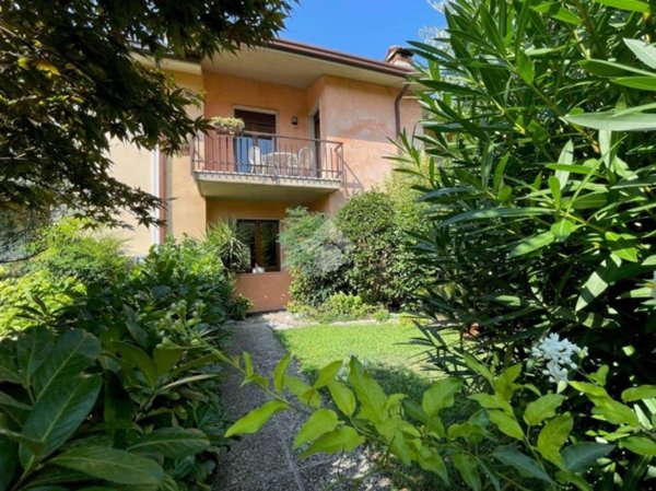casa indipendente in vendita a Lonato del Garda