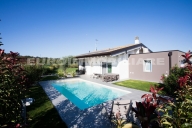 casa indipendente in vendita a Lonato del Garda