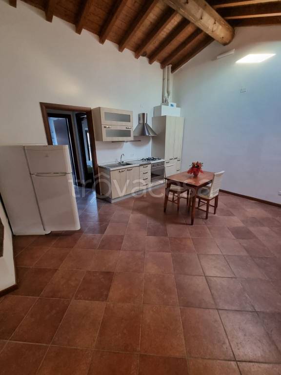 appartamento in vendita a Lonato del Garda in zona Cominello