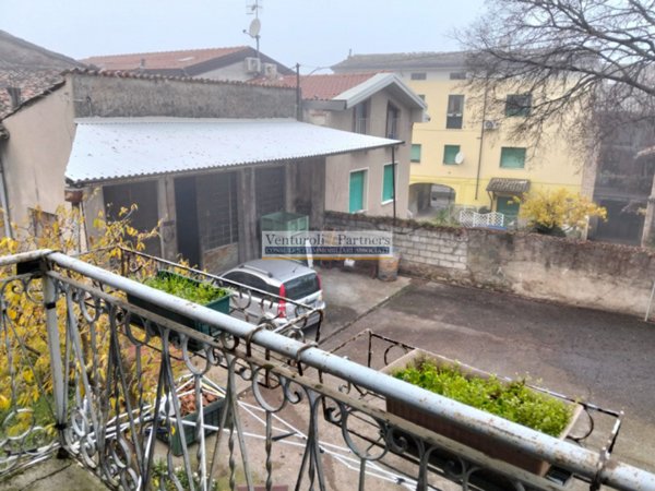 casale in vendita a Lonato del Garda