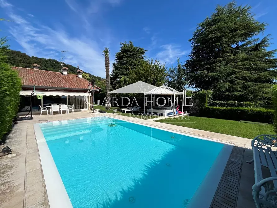 casa indipendente in vendita a Lonato del Garda in zona Barcuzzi