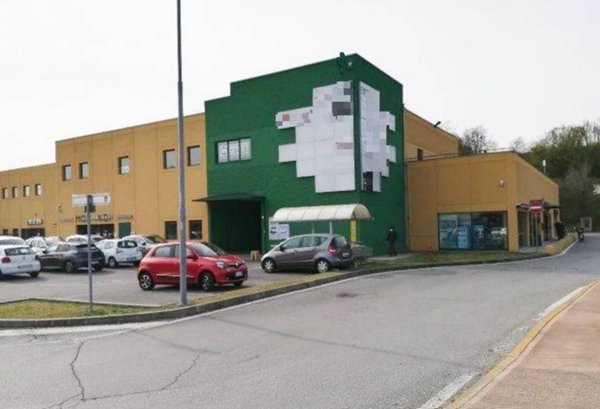 negozio in vendita a Lonato del Garda