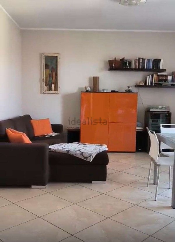 appartamento in vendita a Lonato del Garda in zona Centenaro