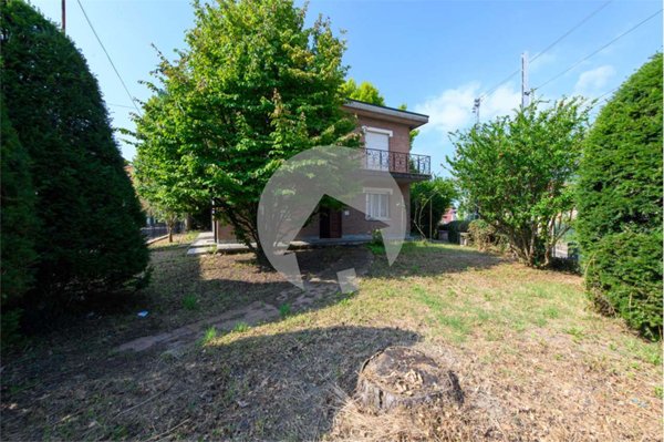 casa indipendente in vendita a Lonato del Garda in zona San Polo