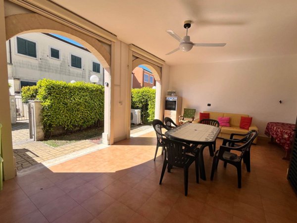 appartamento in vendita a Lonato del Garda in zona Lido