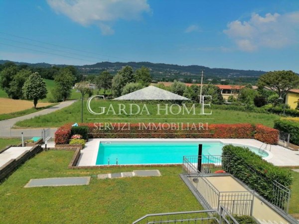 appartamento in vendita a Lonato del Garda in zona Maguzzano